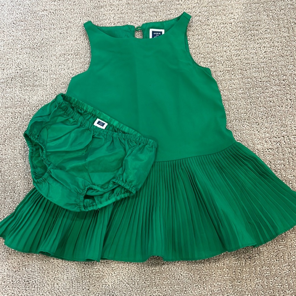 Janie and jack green pleated dress